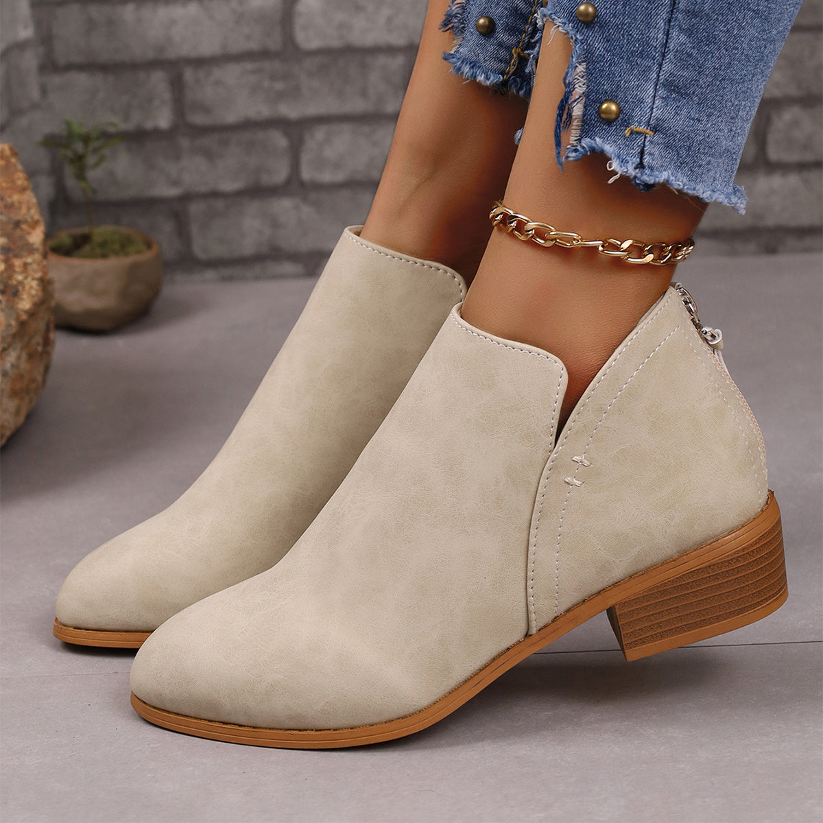 Bottines à Talons Épais et Bout Pointu
