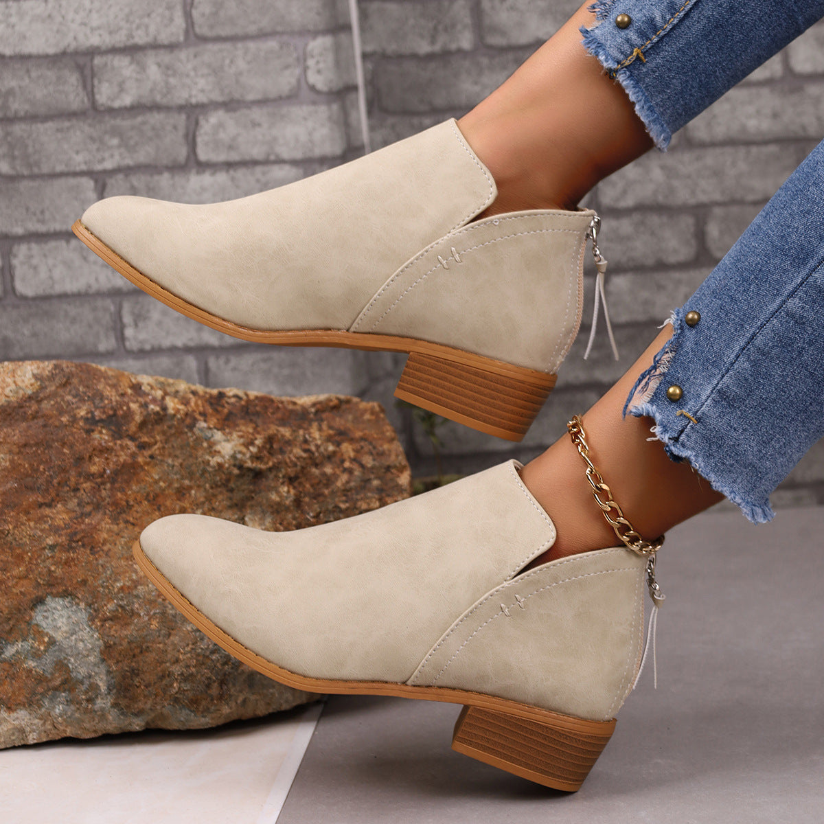 Bottines à Talons Épais et Bout Pointu