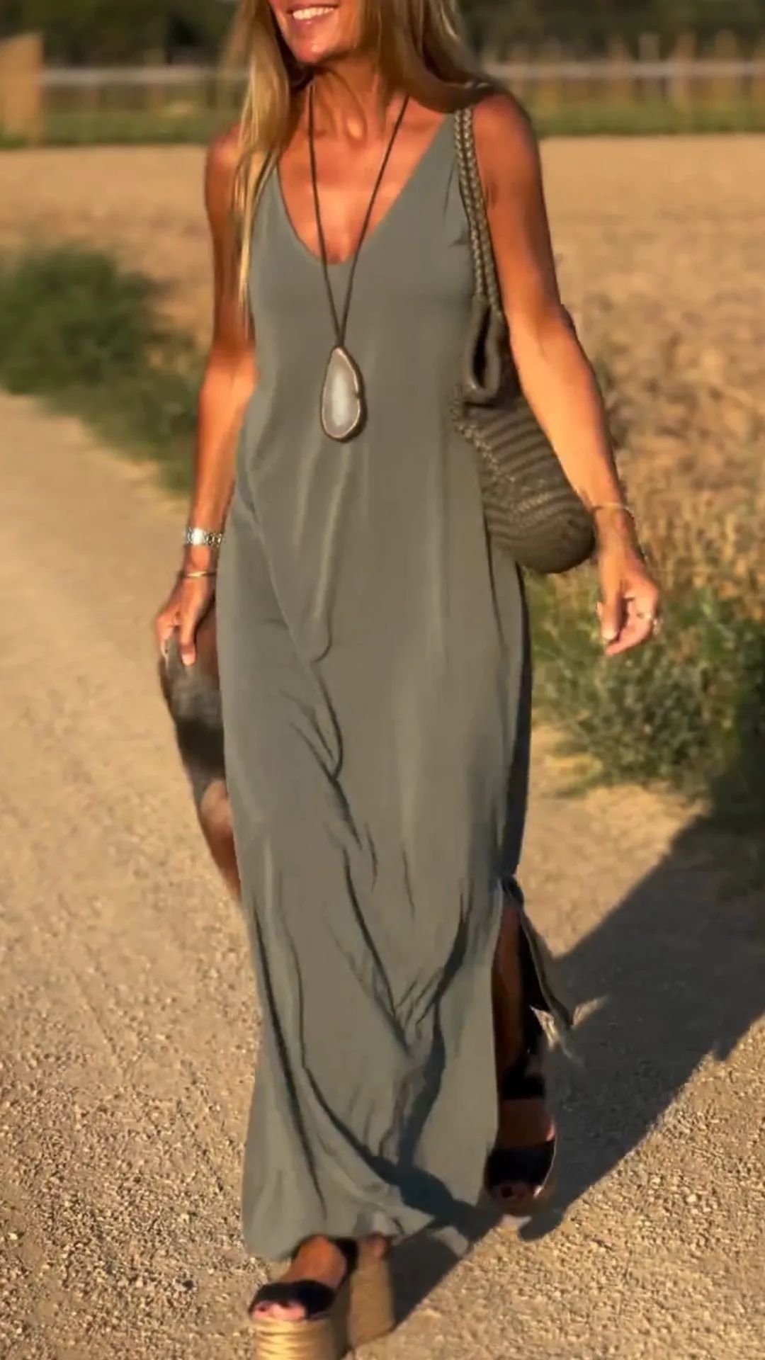 PILY | Robe Féminine Élégante à Bretelles