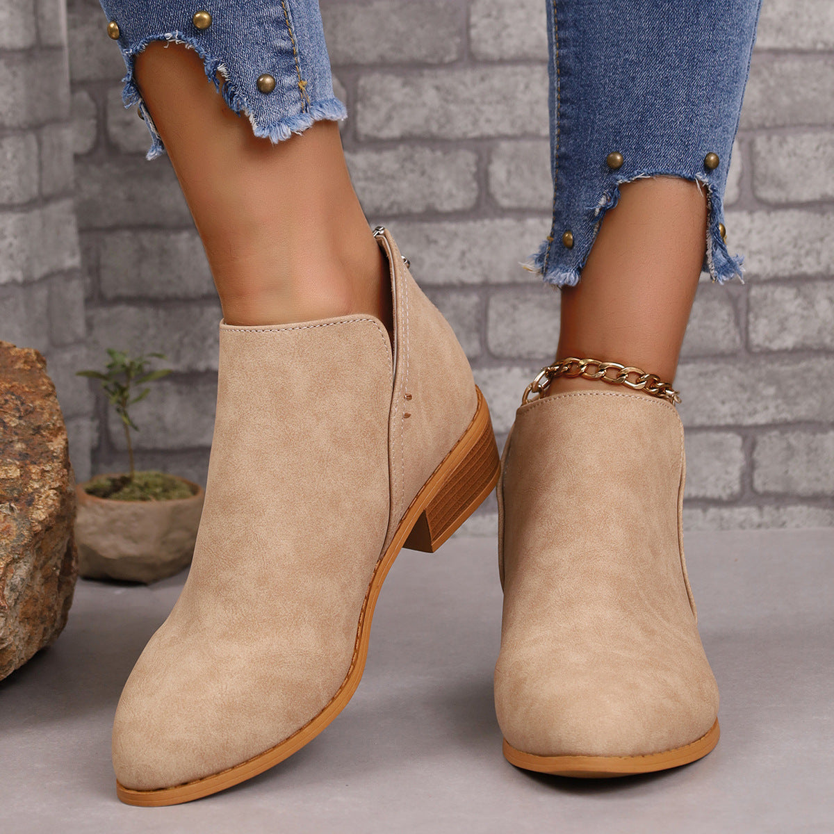 Bottines à Talons Épais et Bout Pointu